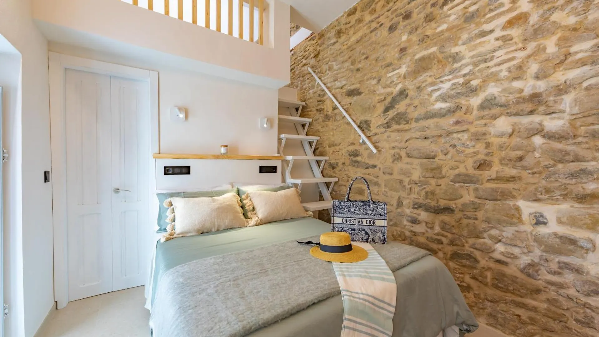 Carioca Kiwi House - Centro Historico Apartment Tarifa 0*,  Spain